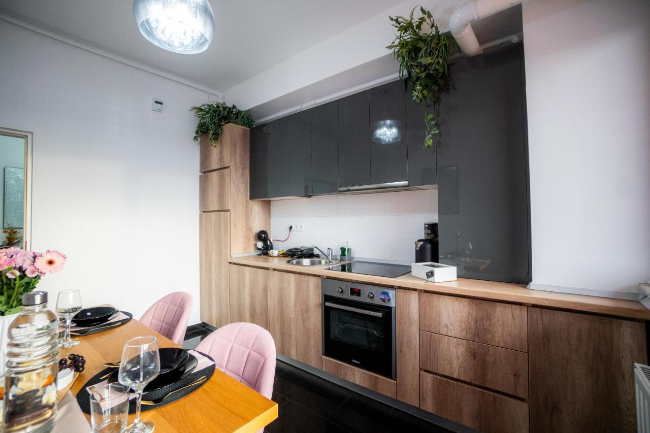 Xo Panoramic Apartment L Jacuzzi L Oradea Extérieur photo