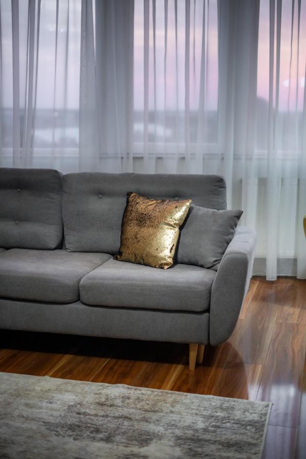 Xo Panoramic Apartment L Jacuzzi L Oradea Extérieur photo