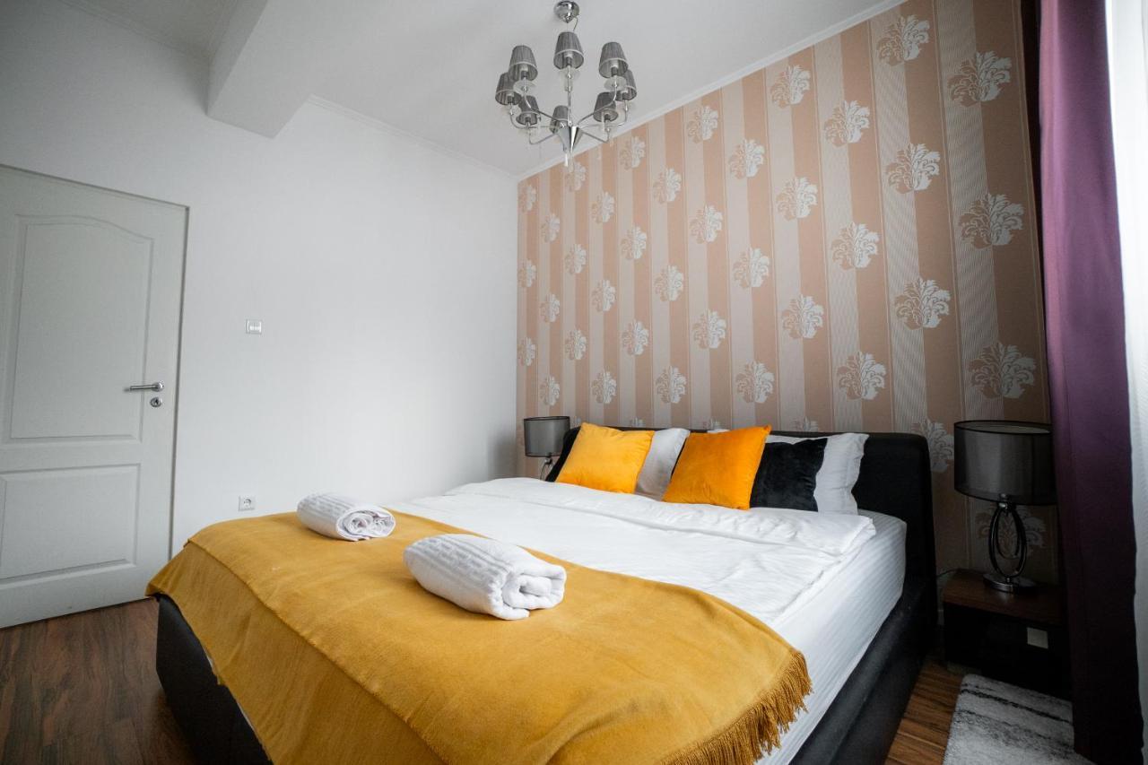 Xo Panoramic Apartment L Jacuzzi L Oradea Extérieur photo